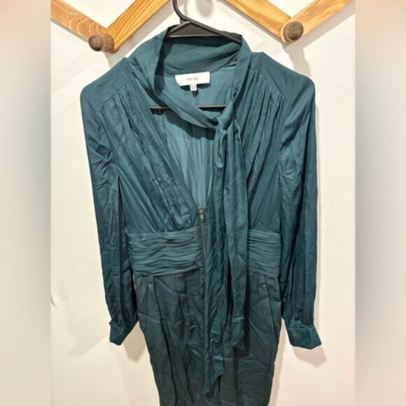 Reiss Kinley Plunge Tie Detail Green Jumpsuit - Picture 6 of 15